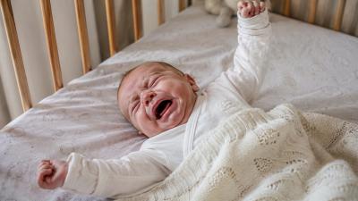 Как пережить бессонные ночи с младенцем: гид для современных родителей