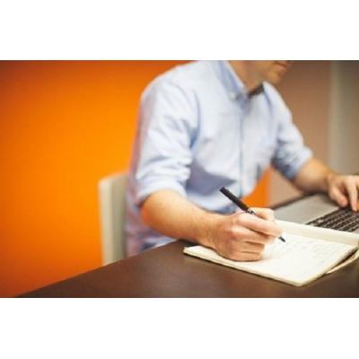 Лишь пятая часть сотрудников задерживается на работе добровольно