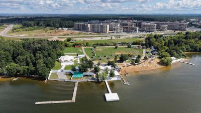 Выяснили, как близость к водоему меняет повседневные привычки городских жителей