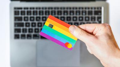 Треть опрошенных россиян раньше времени снимали деньги со срочных вкладов