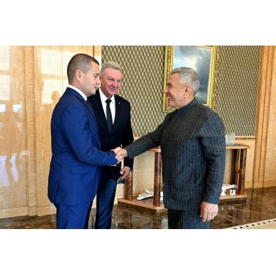 Генеральный директор АО «Транснефть – Прикамье» Александр Меджитов встретился с Раисом Татарстана Рустамом Миннихановым