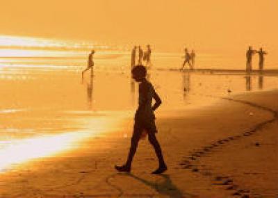 На индийском пляже Пури гибнут туристы