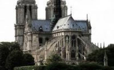 France-Excursions приглашает туристов из России посетить достопримечательности Парижа и регионов Франции