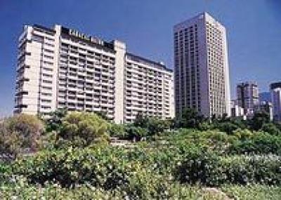 Чавес переименовал гостиницу Caracas Hilton в `Рассвет`