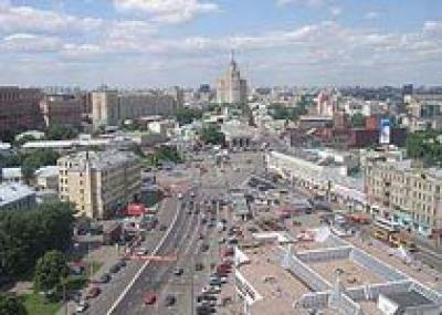 В Москве возводятся безопасные остановки