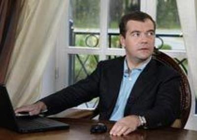Медведев предложил оснастить важные объекты современной системой мониторинга