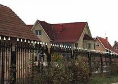 На первичном рынке загородного жилья снизился объем предложения