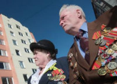 Около 36 тысяч ветеранов ВОВ в России получат жилье в 2012 году