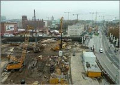 Стройка в центре Берлина завершится не раньше 2020 года