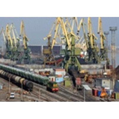 Контейнерный терминал петербургского порта строится в круглосуточном режиме