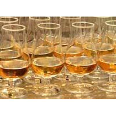 Роспотребнадзор разрешил 11 молдавским компаниям ввозить вино
