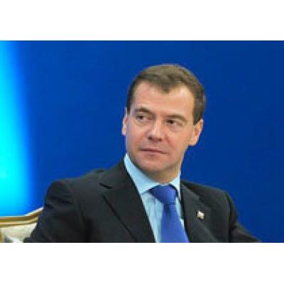 Медведев освободил отечественных судостроителей от ряда налогов
