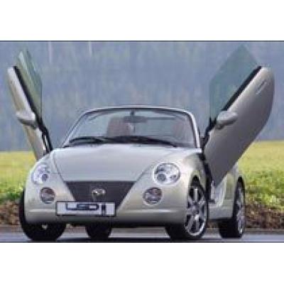 Daihatsu и Smart получили `крылатые` двери