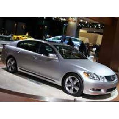 Lexus представит `заряженную` версию седана GS