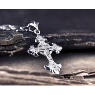 Кресты из платины: элегантный символ веры