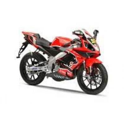 Новый гоночный `полтинник` Derbi GPR 50 Race Replica