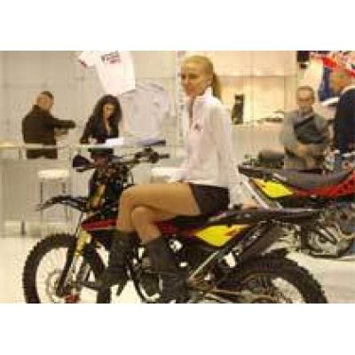 Самые красивые и сексуальные девушки 65-го мотосалона EICMA 2007