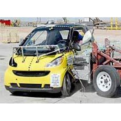 Smart ForTwo не слишком удачно прошел краш-тест