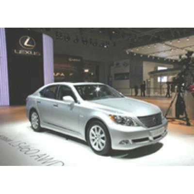 Москва-2008: состоялась премьера полноприводного Lexus LS 460