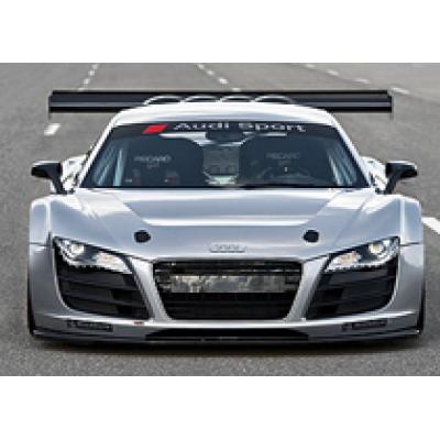 Audi R8 превратили в заднеприводный гоночный автомобиль