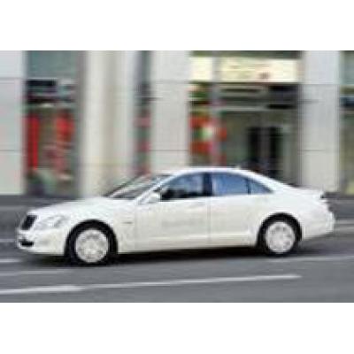 Mercedes-Benz представил гибридный флагман S400 BlueHYBRID
