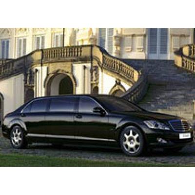 Mercedes-Benz представил юбилейный бронированный Pullman