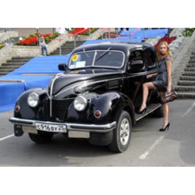 Во Владивостоке прошла выставка ретро-автомобилей