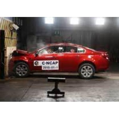 Новый Buick Regal получил пять звезд от C-NCAP