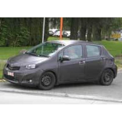 Прототип Toyota Yaris 2012 вышел на дорогу