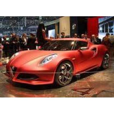 Alfa Romeo 4C Concept - маленькое купе представили в Женеве