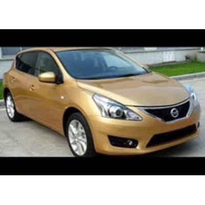 Фотошпионами замечен хэтчбэк Nissan Tiida 2012