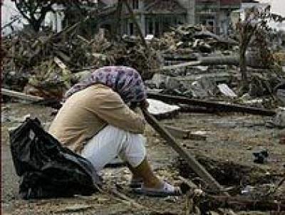 Землетрясение силой 6.1 баллов в Индонезии