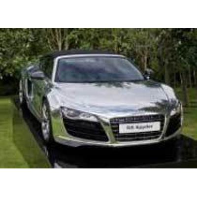 Хромированные Audi R8 отдали Элтону Джону