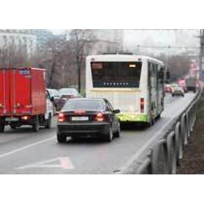 Московские экспресс-автобусы оказались медленнее автомобилей
