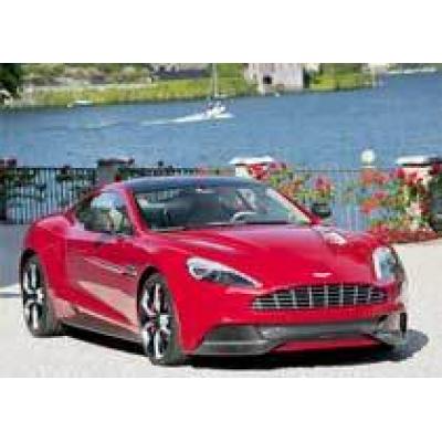 Компания Aston Martin представила прототип нового купе DBS