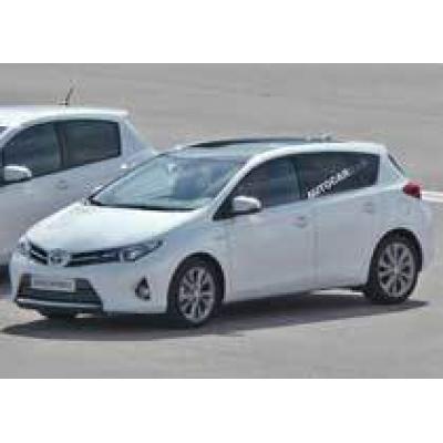 Фотошпионы засняли новый хэтчбек Toyota Auris