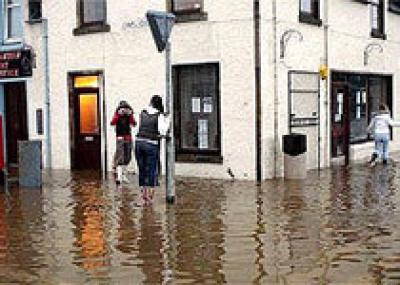Проливные дожди вызывали заторы общественного транспорта в Шотландии