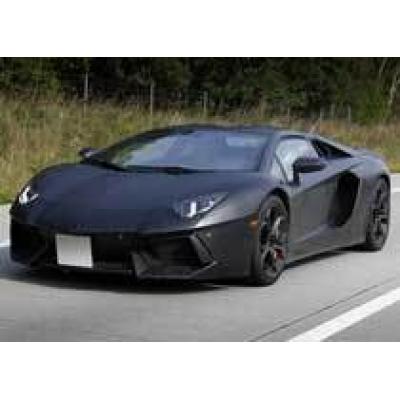 Новый Lamborghini Aventador заметили во время тестов