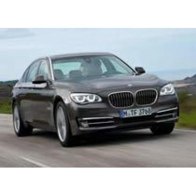 BMW откажется от двигателей V12 в новой `семерке`