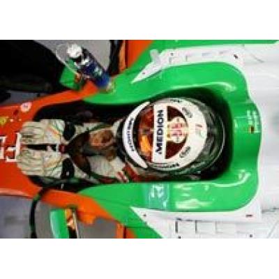 Адриан Сутил прошел подгонку сиденья в Force India