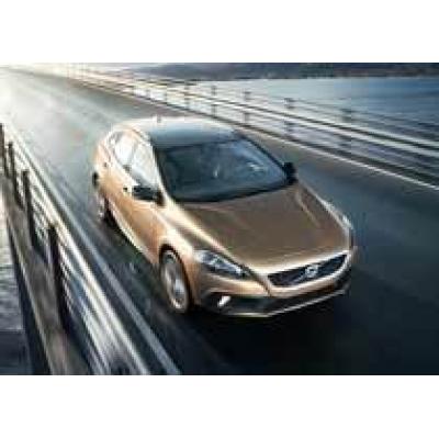 Volvo привезла в Россию дизельный V40 Cross Country