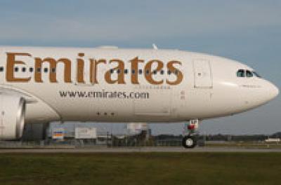 Emirates выдает бесплатные международные водительские разрешения