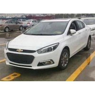 Новый Chevrolet Cruze сфотографировали без камуфляжа