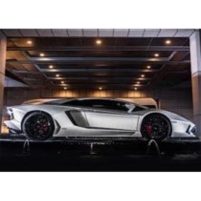 Lamborghini построила для Джеки Чана особый Aventador