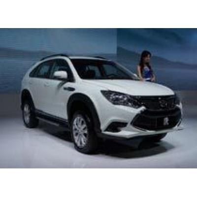 BYD представила модели G5 и Tang в Пекине