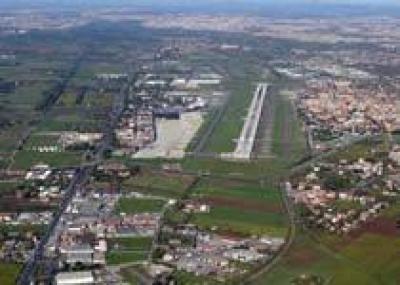 Римский аэропорт Чампино закрыт из-за угрозы взрыва