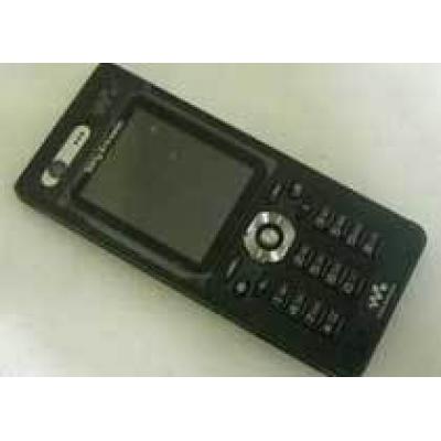 Sony Ericsson W880i: Sony Ericsson W880i переодевается в черное