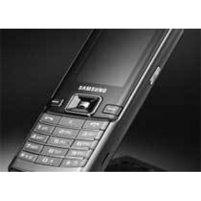 Samsung D780 - новый `двойной` телефон от Samsung