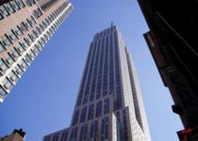 Суд разрешил парашютные прыжки с самого известного небоскреба Нью-Йорка