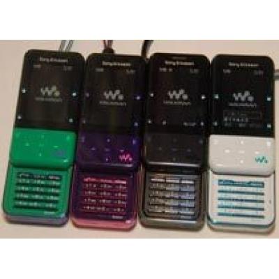 Sony Ericsson Xmini – самый маленький `мьюзикфон` Walkman